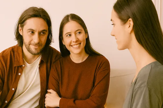 Partner visiting an open couple